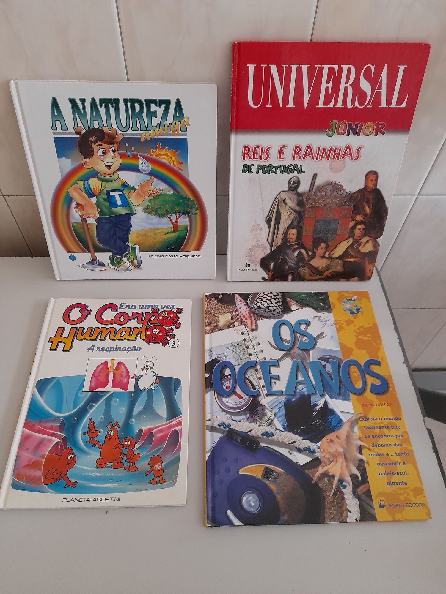 Livros como novos..2 euros cada.