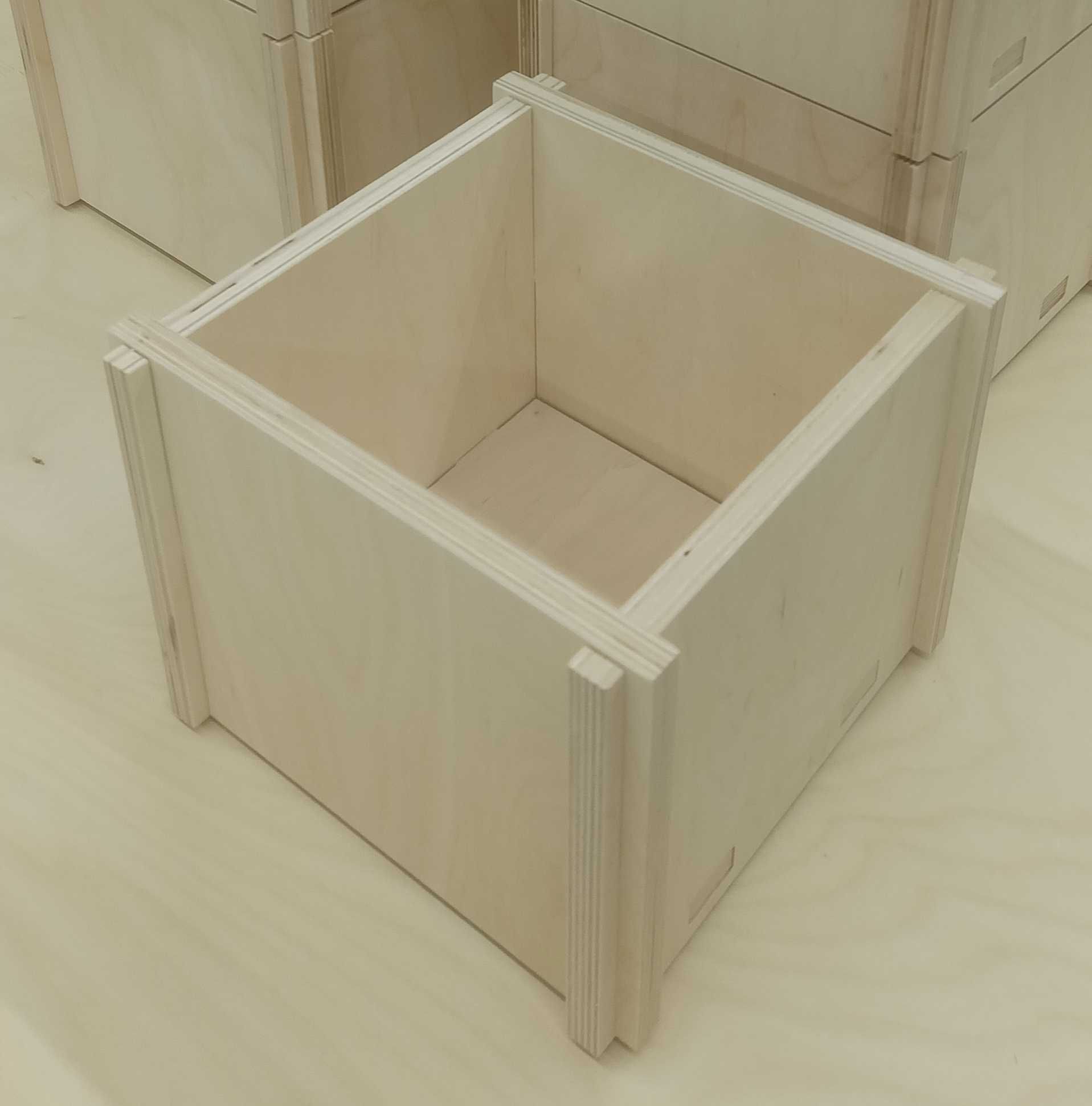 Skrzynka pudełko doniczka box SKLEJKA