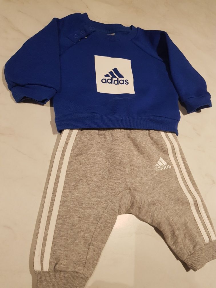 Dresie Adidas niemowlęcy 56