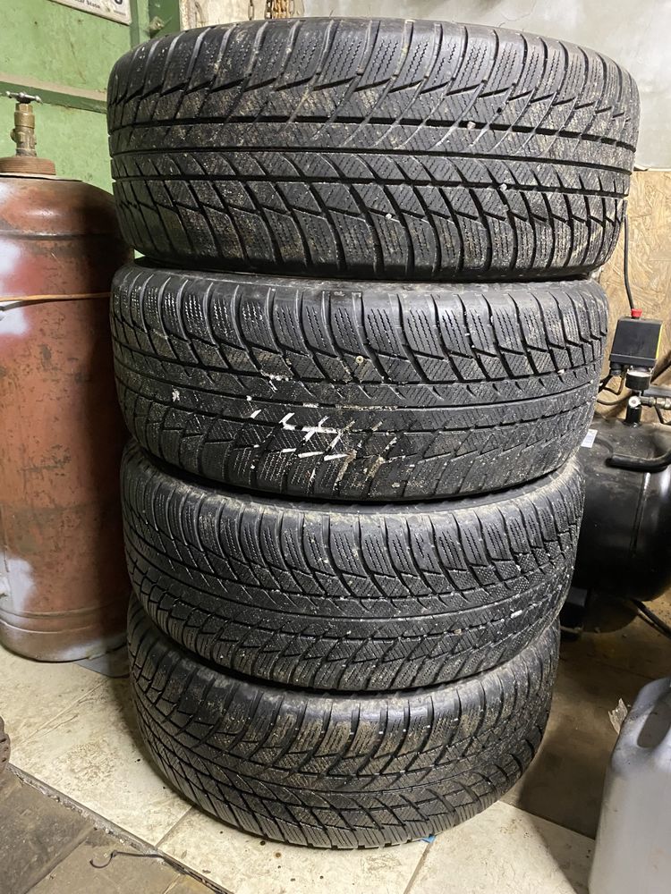 Шини bridgestone blizzak RFT