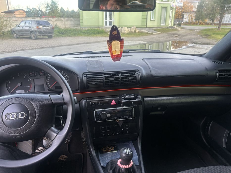 Audi a4 b5 2000 рік