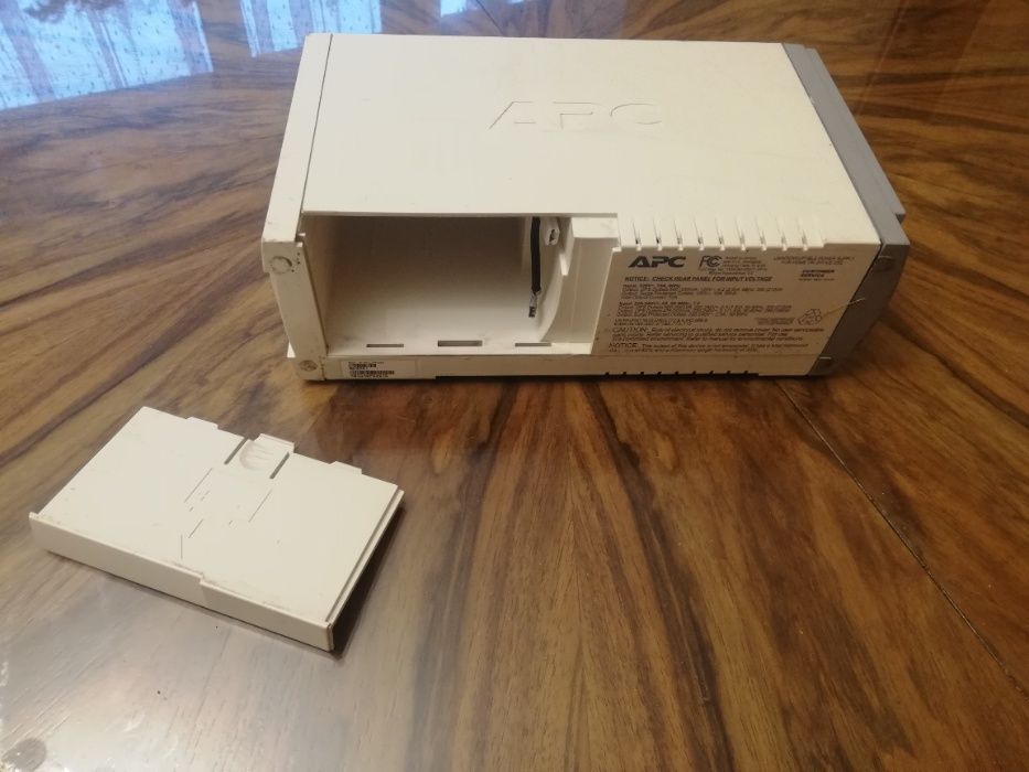APC Back-UPS, 230 V