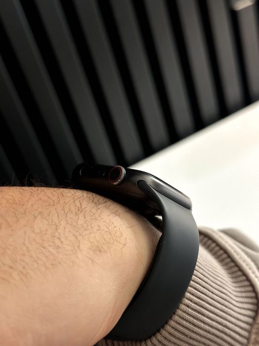 Apple Watch SE 44 mm + LTE/Cellular Komplet + Solo Loop