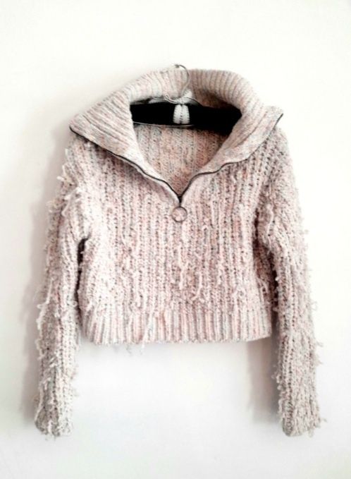 SUPER OKAZJA Pull Bear  krótki jasny sweter sweterek vintage  32 34 xs