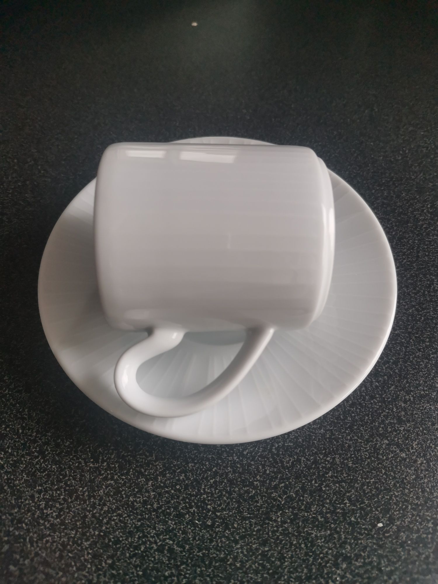 6 Chávenas café com pires

Em óptimo estado