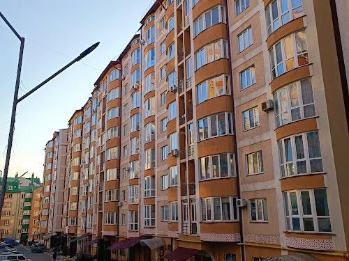 Продається 2-кімнатна новобудова на вул Героїв Майдану 53