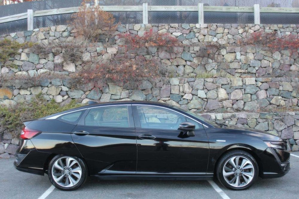 Honda Clarity Hybrid Plug-In      2018