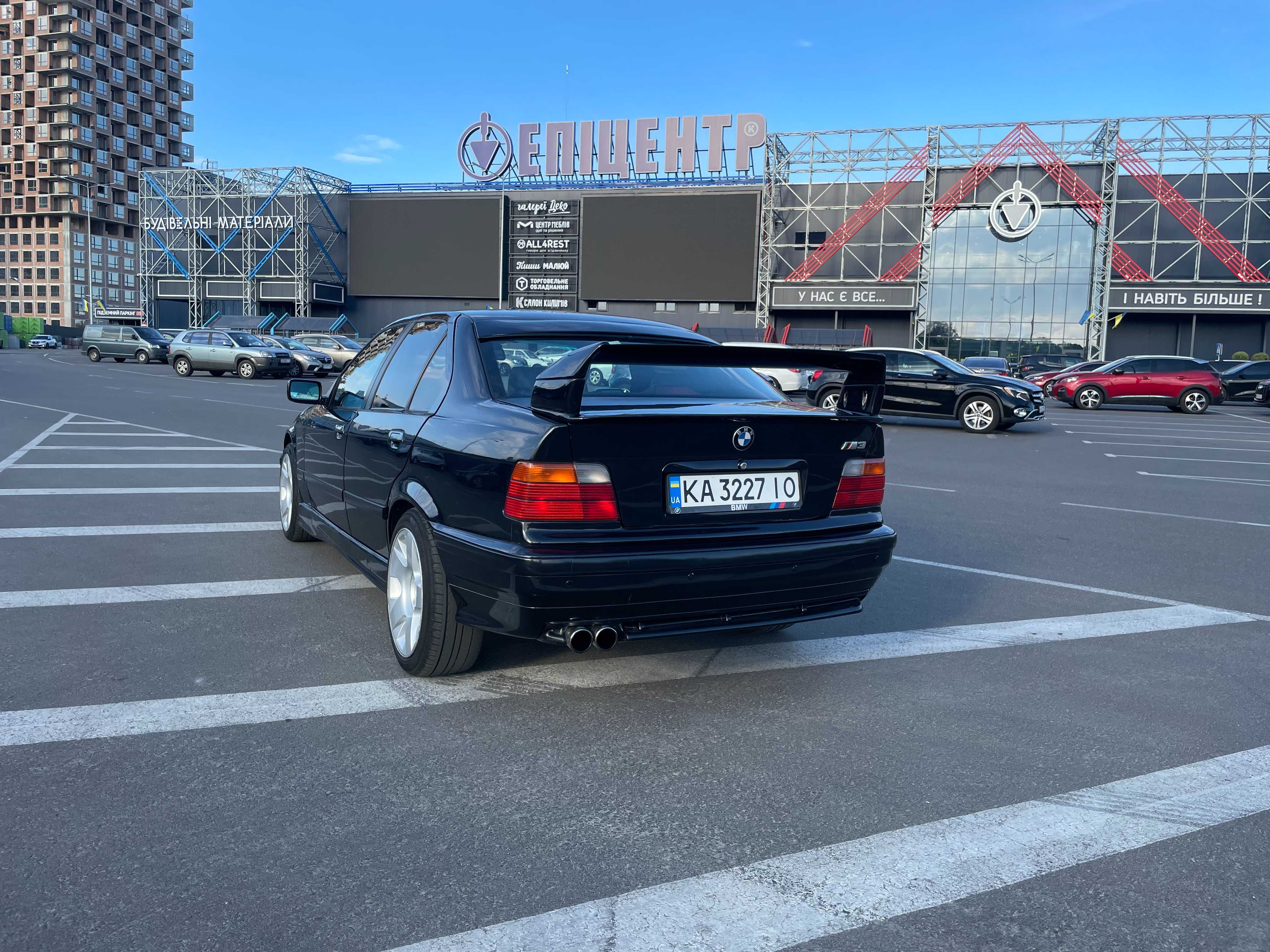 Bmw  e36 325i MT