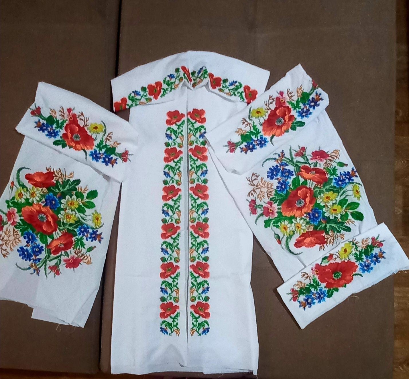 Вишиванка жіноча (вишита заготовка)