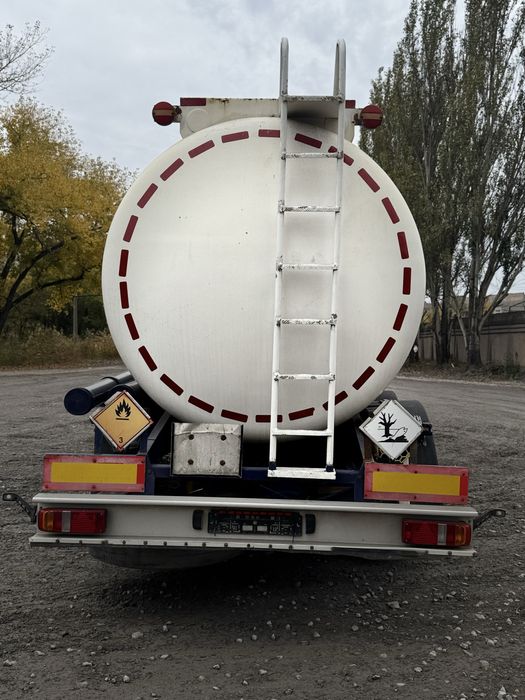 Напівпричіп SIMATRA 2001рік