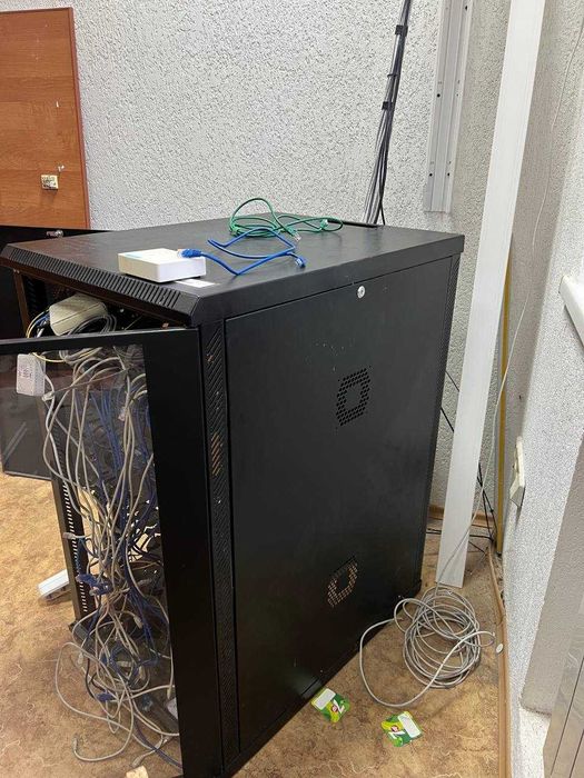 Серверний шкаф 21u