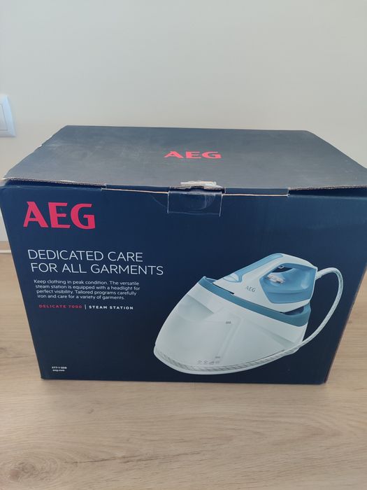 Ferro engomar a vapor AEG