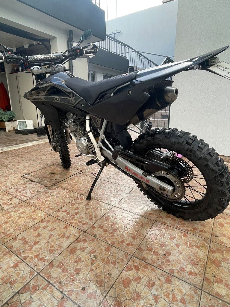 Vendo ou troco Husqvarna TE 125 11kw