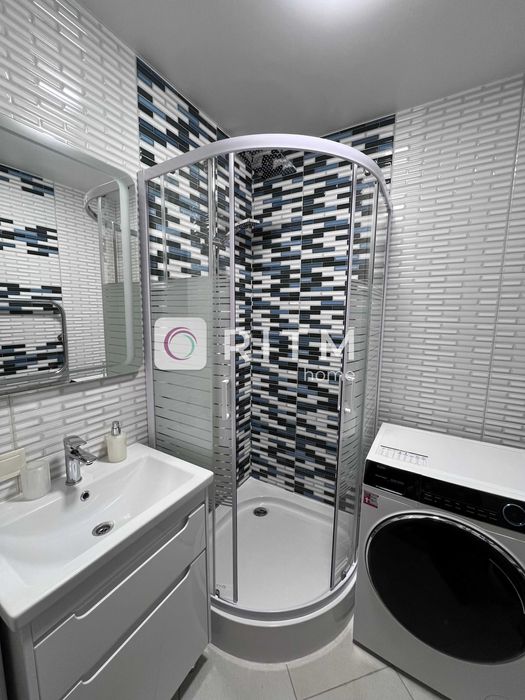 Оренда 2-к. квартира з новими меблями, вул. Конякіна