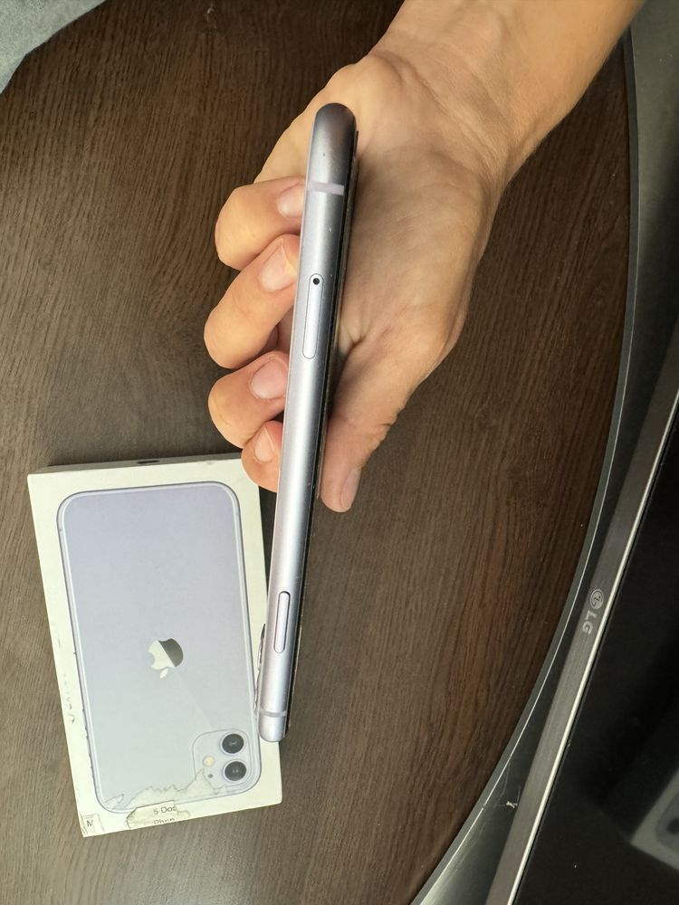 Iphone 11 fioletowy purple 64gb