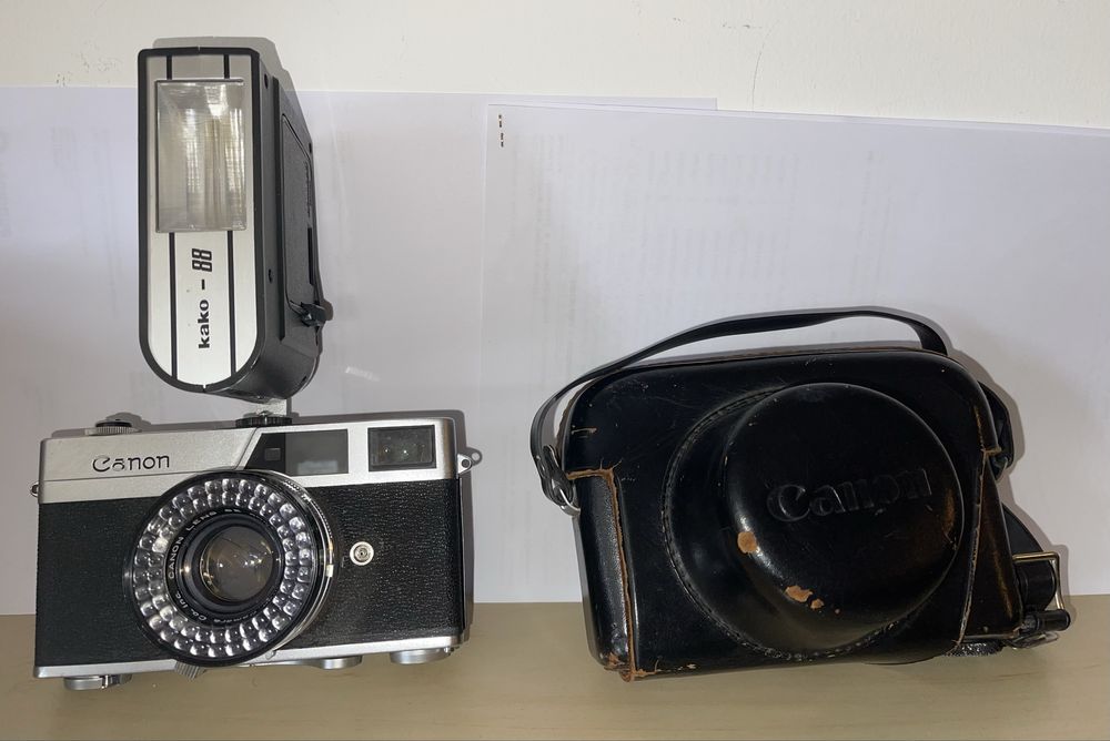Canon Canonet Mk1 - 1960's Rangefinder Camera + Flash + case