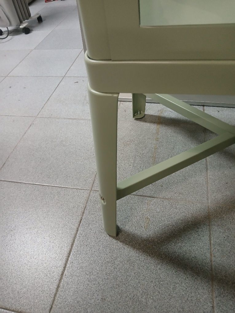 Vitrine IKEA-Fabrikor (Verde Acinzentado Pálido)