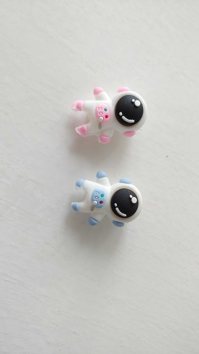 Игрушки, колпачки на ручки, брелок