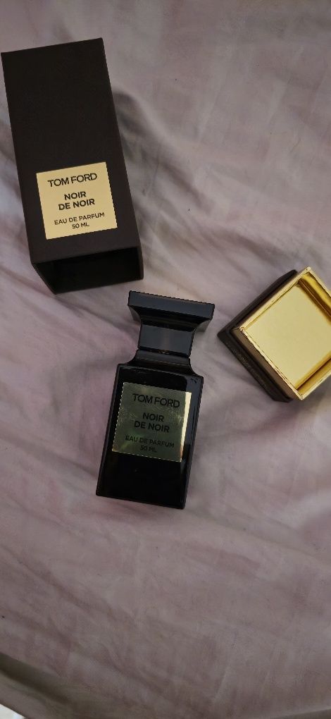 Perfume Tom Ford
Noir De Noir Eau de Parfum