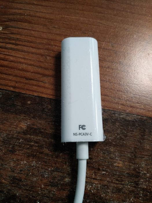 Адаптер Insignia USB to VGA