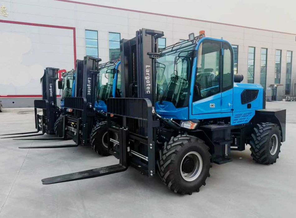 Wózek widłowy 3,5T 4x4 CE