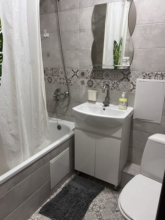 Срочно Продам 2 комнатную квартиру с ремонтом