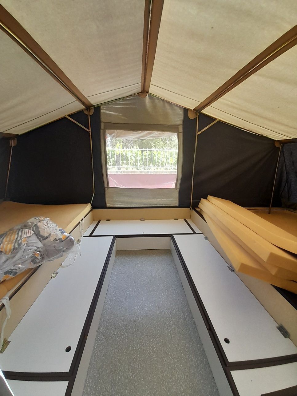 Atrelado autotenda J4  - 3 quartos e 1 sala (avançado)