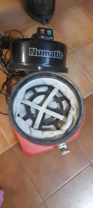 Aspirador NUMATIC - para peças