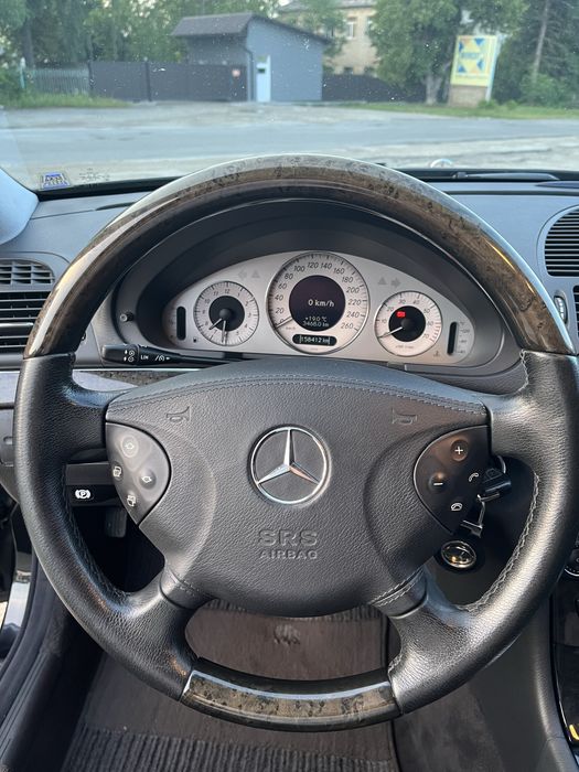 Мерседес 211 mercedes
