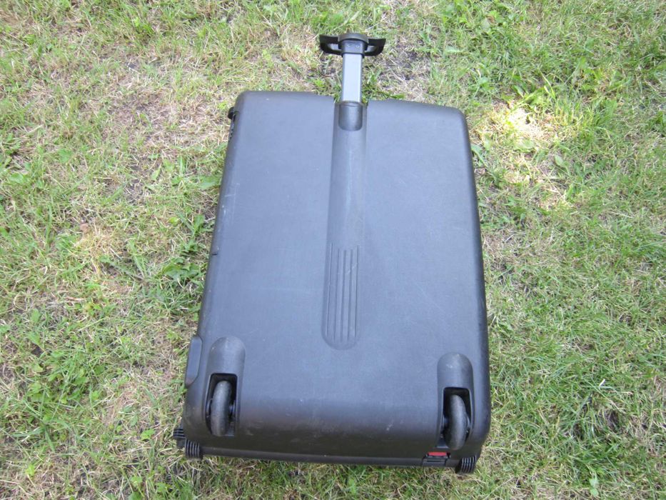 Валіза чемодан з твердого пластику Carlton 80 х 52 х 28 см