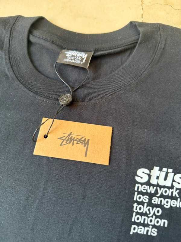 Koszulka Stussy z nadrukiem truskawkowym M·Nowa z metkami·Stüssy