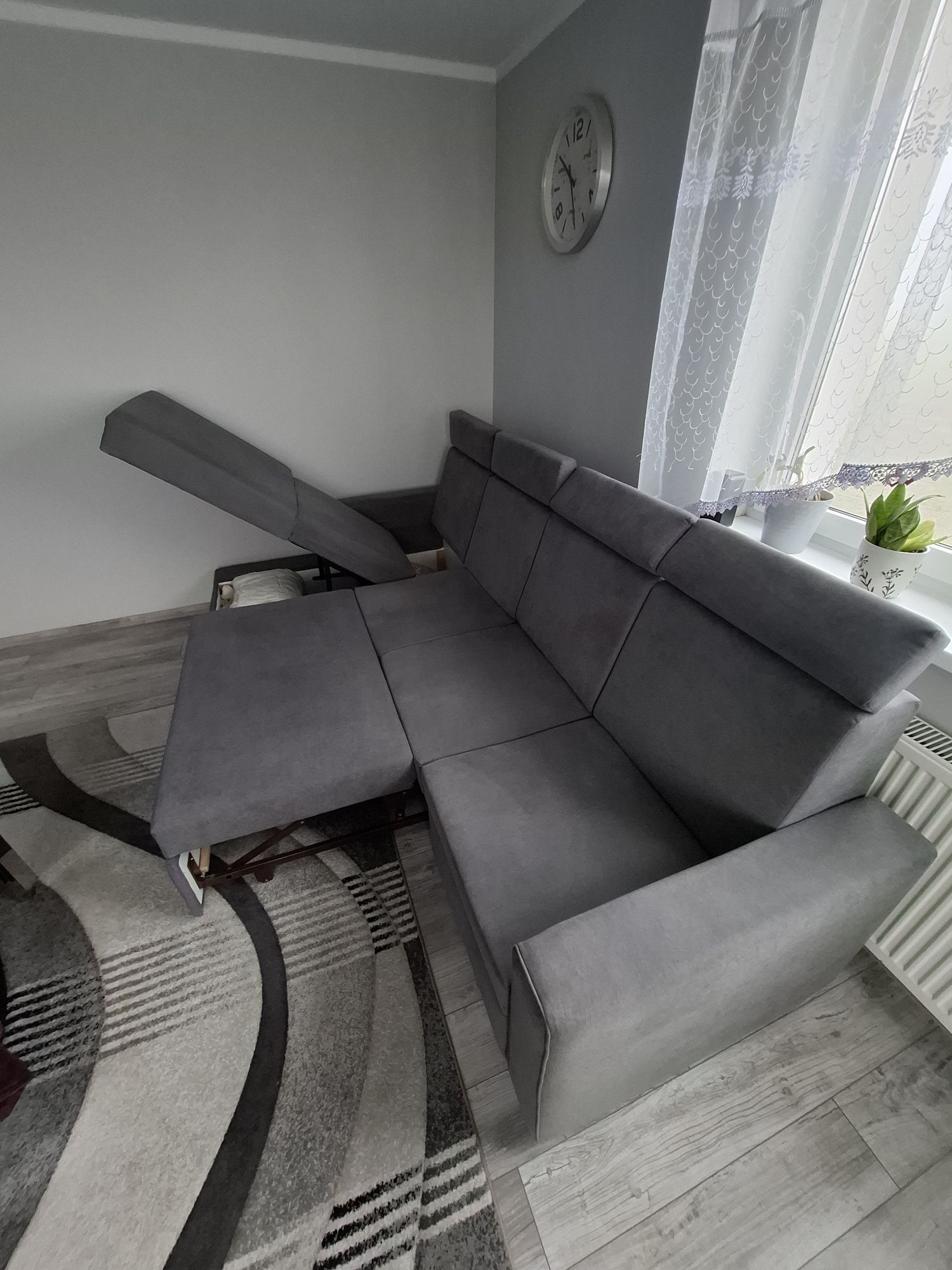 Sprzedam narożnik rozkładany z funkcją relaks