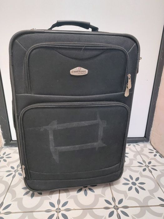 Продам чемодан ручна поклажа