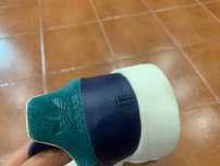 Sapatilhas adidas azuis e verdez