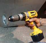Aparufusadora dewalt 2 baterias novas