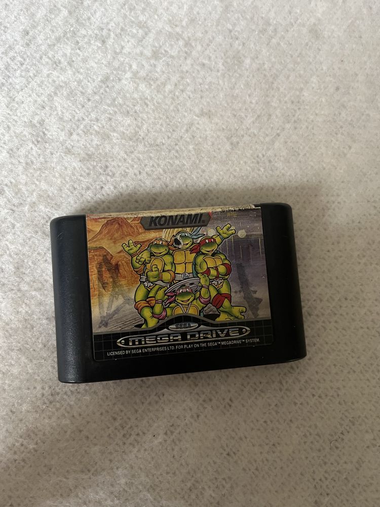 Mega Drive 3 comando ,3 originais e um com todos os jogos disponíveis