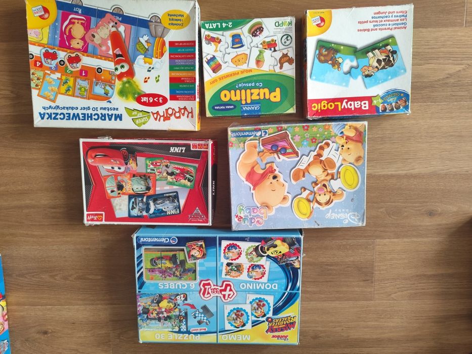 Puzzle planszowki gry układanki