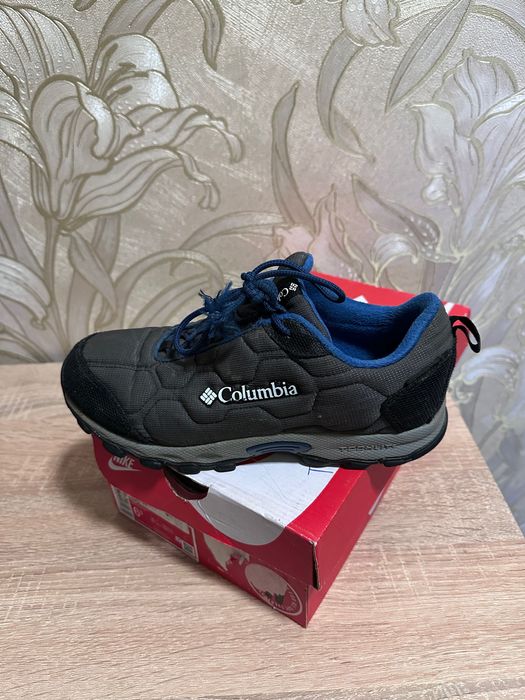 Продам кросівки Columbia