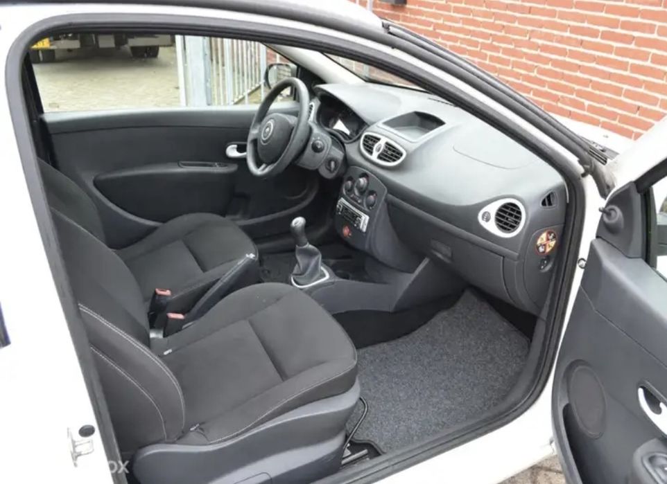 Śliczne RENAULT CLIO 1.2 *16V *75 KM *YAHOO *tylko 104.000 km *2012 !