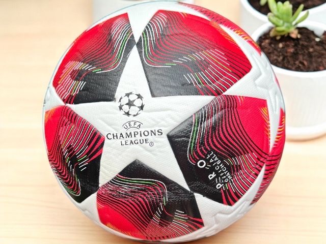 Мяч футбольний для будь яких покриттів ТОП Якість розпродаж термошов