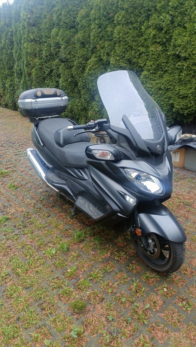 Suzuki Burgman 650 Executive 2018 17 tys.przebiegu