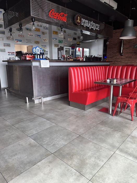 Odstąpię w pełni wyposażony lokal gastronomiczny, 179m2