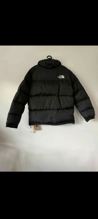 Czarna puchowa kurtka the north face