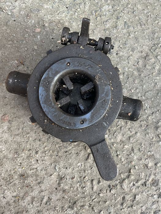 Клупп плашка для нарізання різьби Метчик  Радянський,Великий