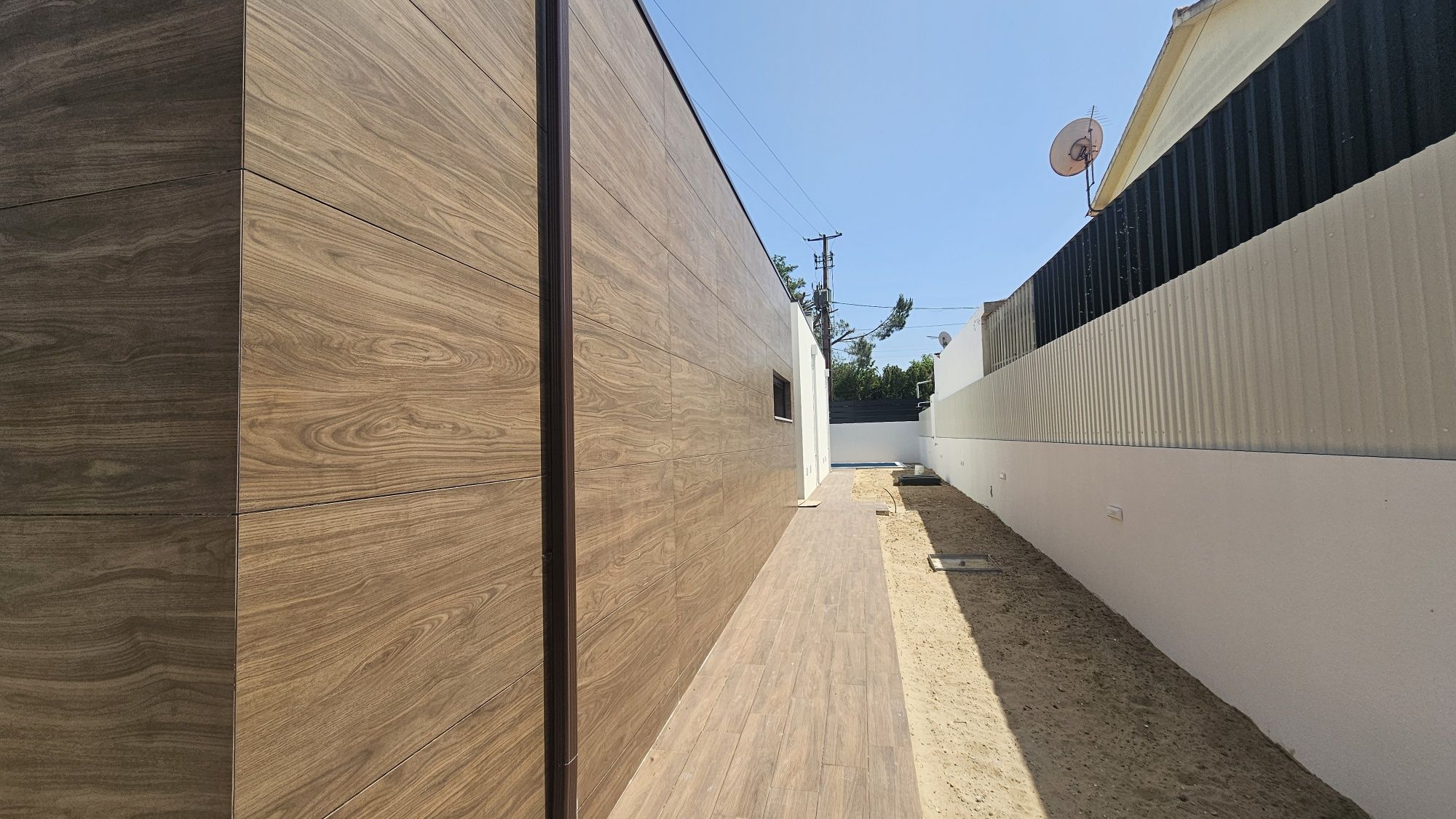 Moradia T4 nova térrea isolada Azeitão