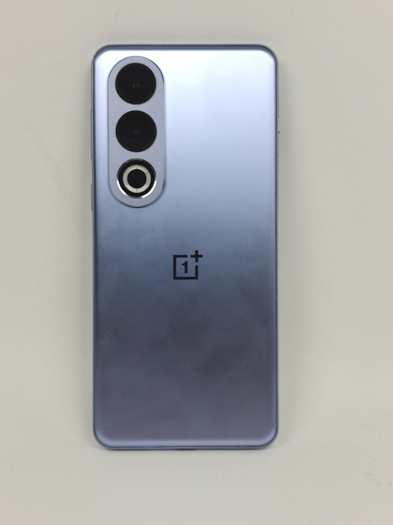 OnePlus Ace 3V , Snapdragon 7+Gen 3,12/256,OxygenOS