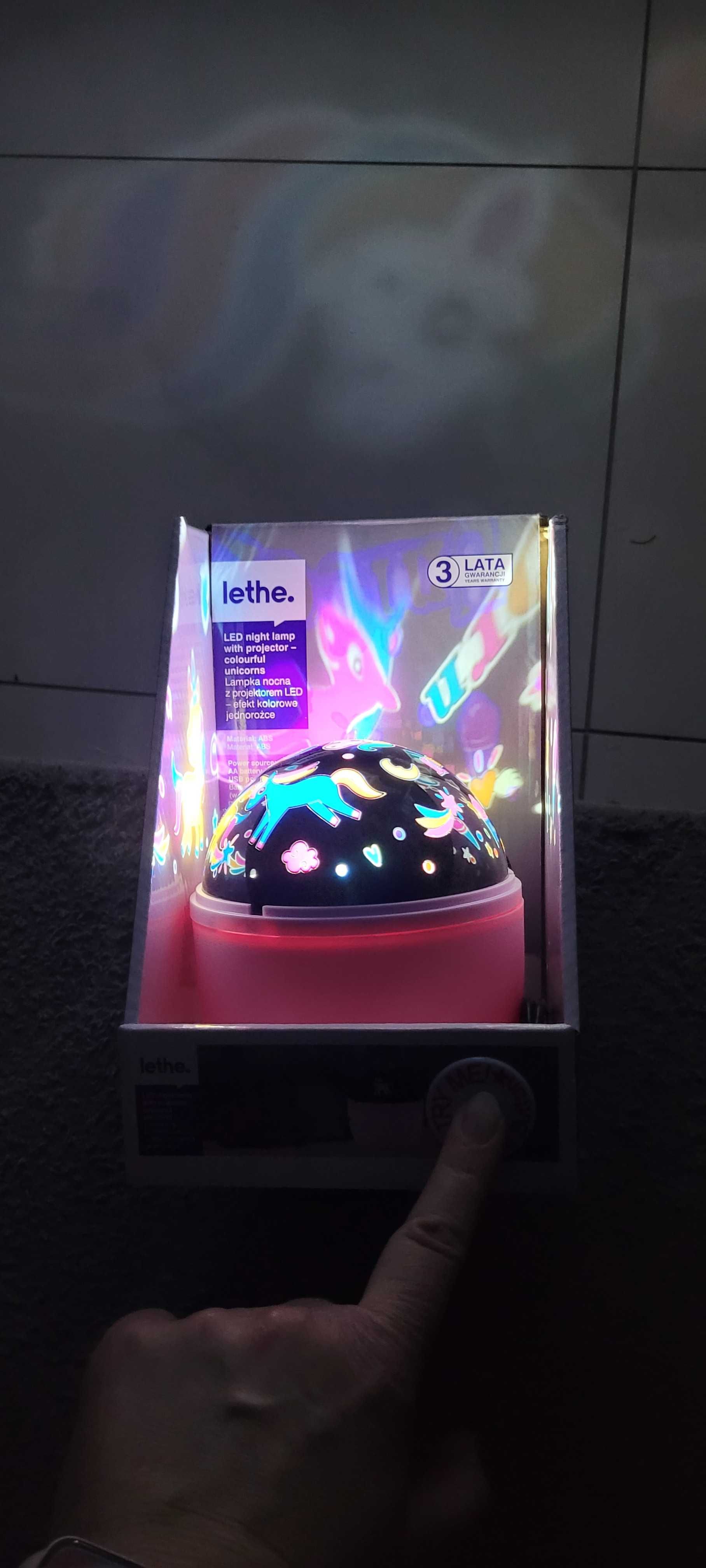 Lampka z  projektorem dla dziecka nowa lethe w jednorożce