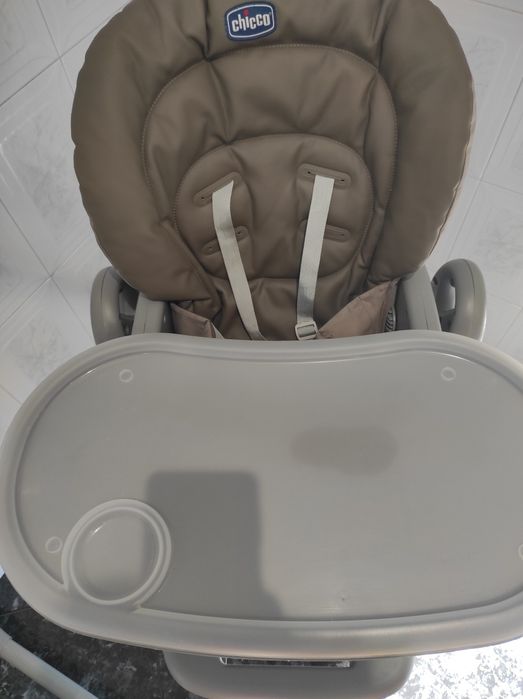 Cadeira papá Polly Magic Chicco