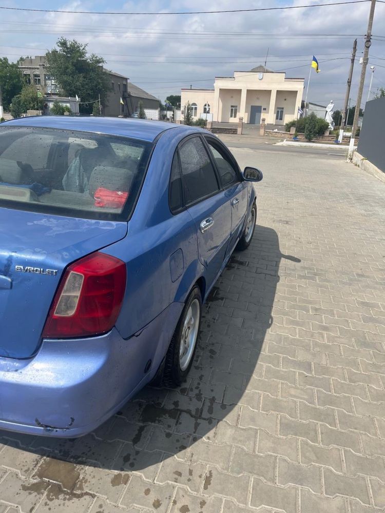 Продам lacetti 1.8