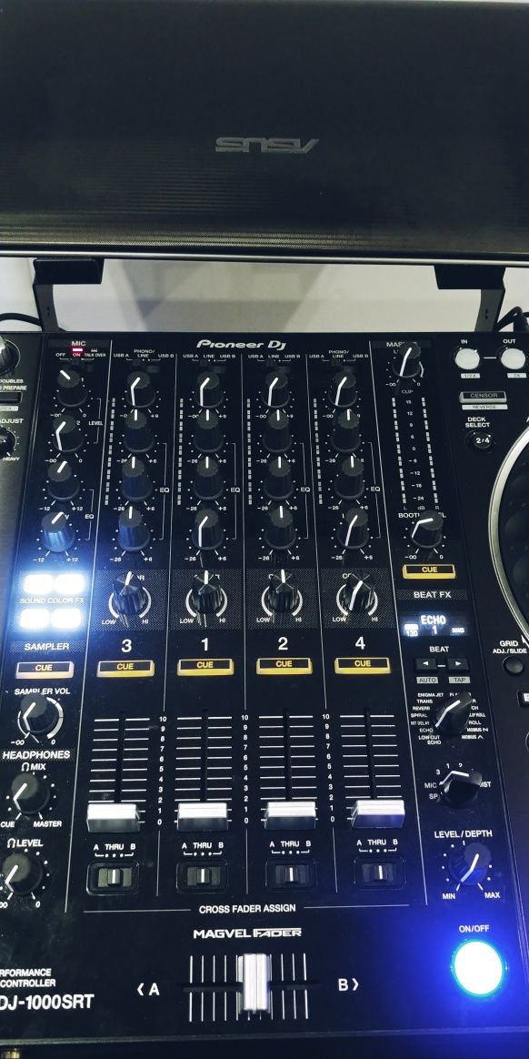 Pioneer DDJ 1000 SRT